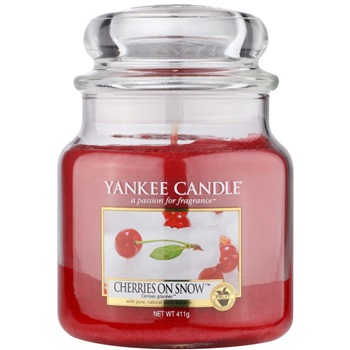 Yankee Candle Cherries on Snow Scented Candle 411 g Classic Medium 