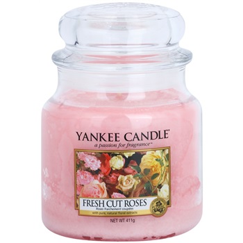 Yankee Candle Fresh Cut Roses świeczka zapachowa 411 g Classic średnia
